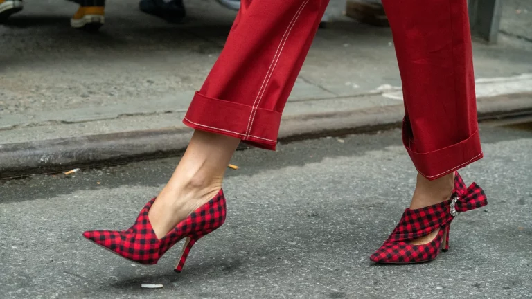 Red tomato: outfits veraniegos con un toque de sabor y estilo