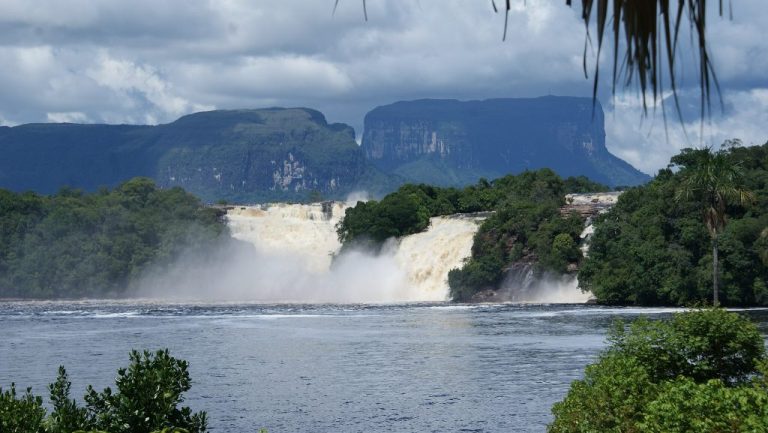 Unos investigadores descubren arte rupestre de 4.000 años de antigüedad en Venezuela